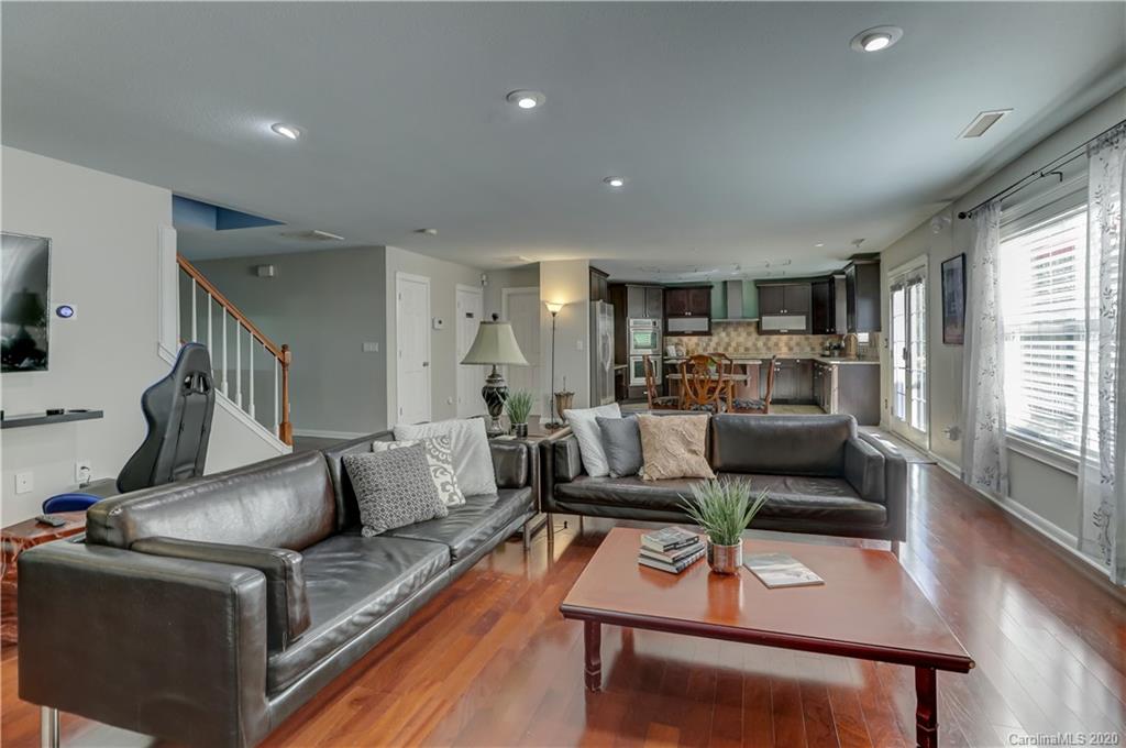 8830 Chalkstone Road Charlotte, NC 28216 - Photo 11 of 40 Gallery Image 11