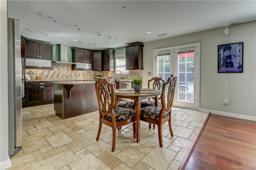 8830 Chalkstone Road Charlotte, NC 28216 - Photo 16 of 40 Gallery Image 16