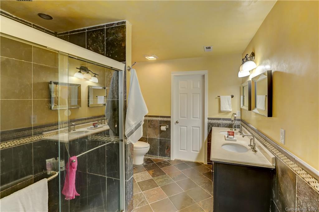 8830 Chalkstone Road Charlotte, NC 28216 - Photo 26 of 40 Gallery Image 26