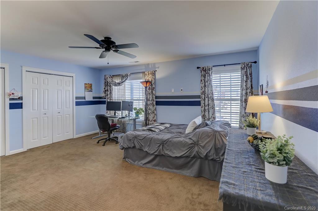 8830 Chalkstone Road Charlotte, NC 28216 - Photo 28 of 40 Gallery Image 28