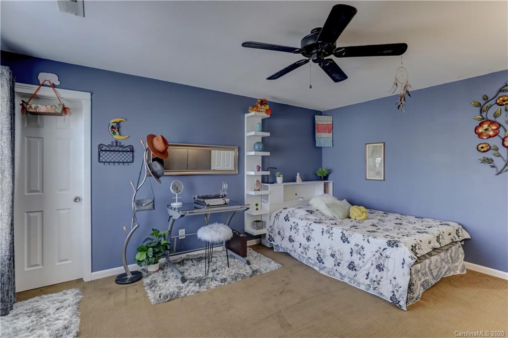 8830 Chalkstone Road Charlotte, NC 28216 - Photo 31 of 40 Gallery Image 31