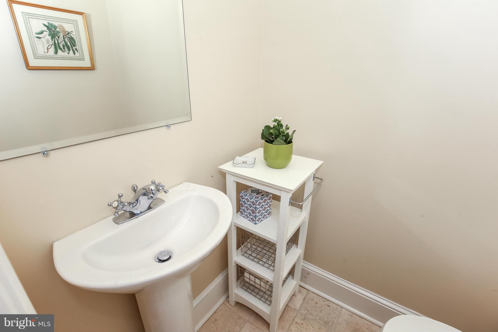2006 Columbia Road Northwest, Unit 20 Washington, DC 20009 - Photo 12 of 15 Bath