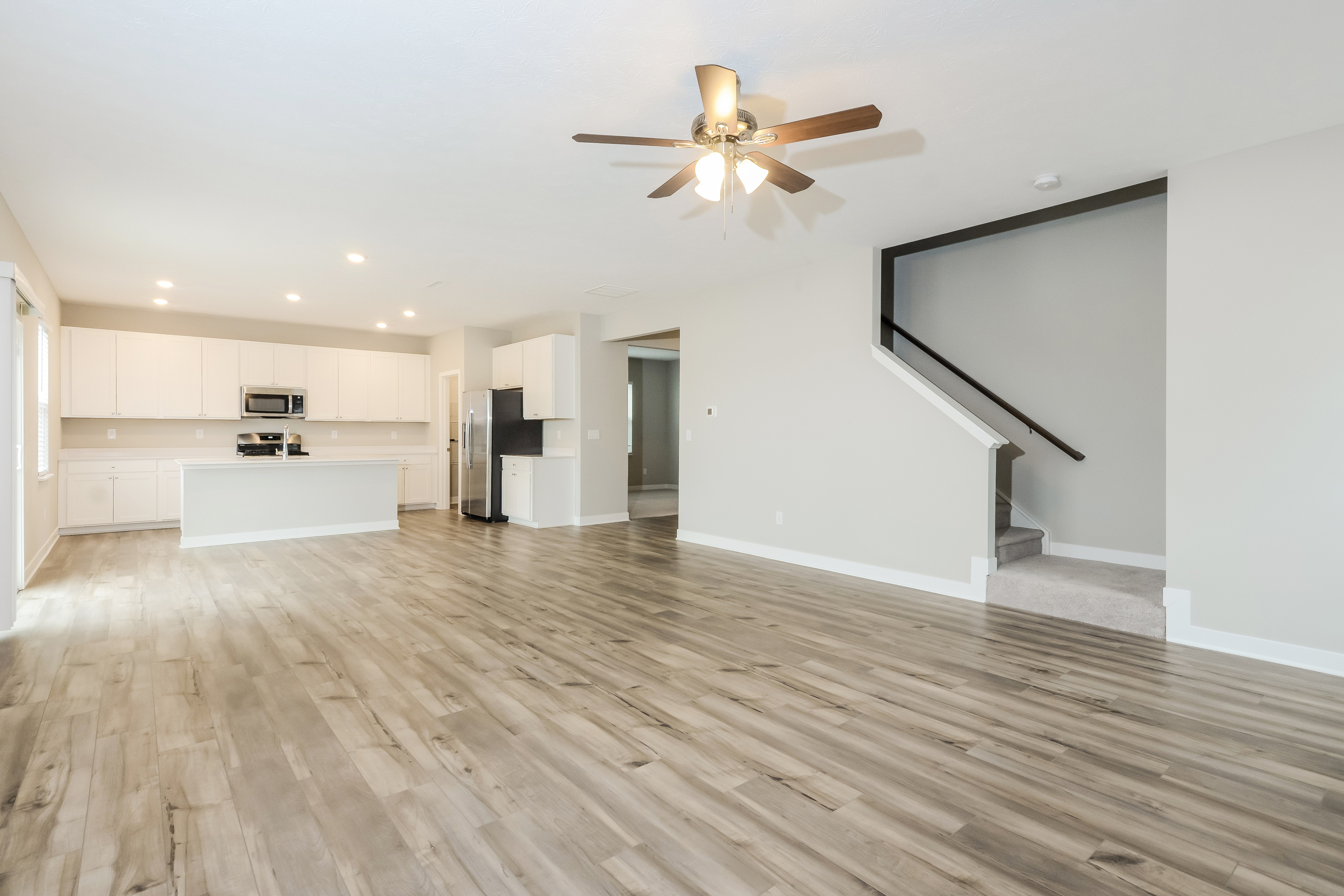 9215 Larson Drive Pendleton, IN 46064 - Photo 4 of 17