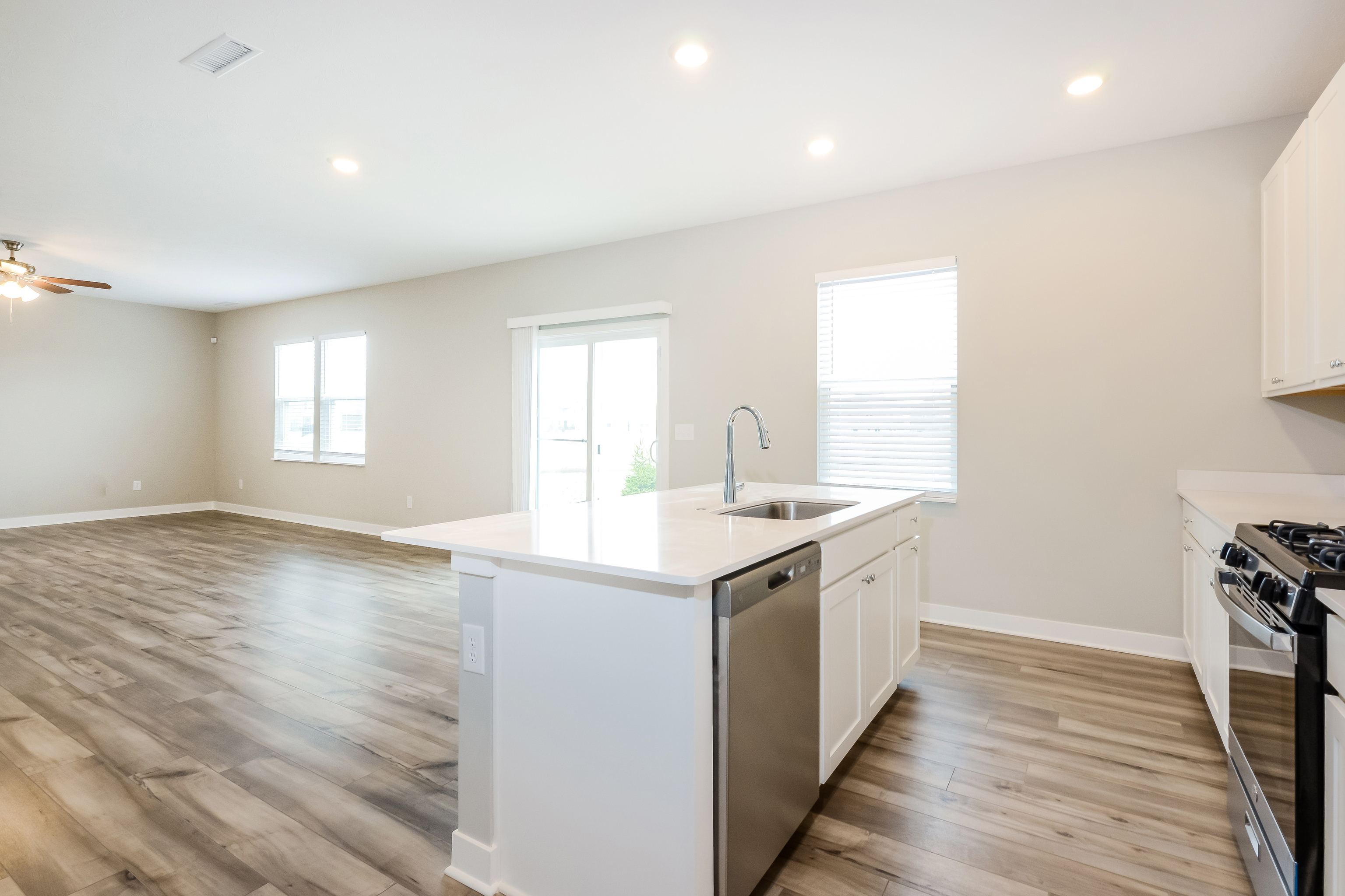 9215 Larson Drive Pendleton, IN 46064 - Photo 8 of 17