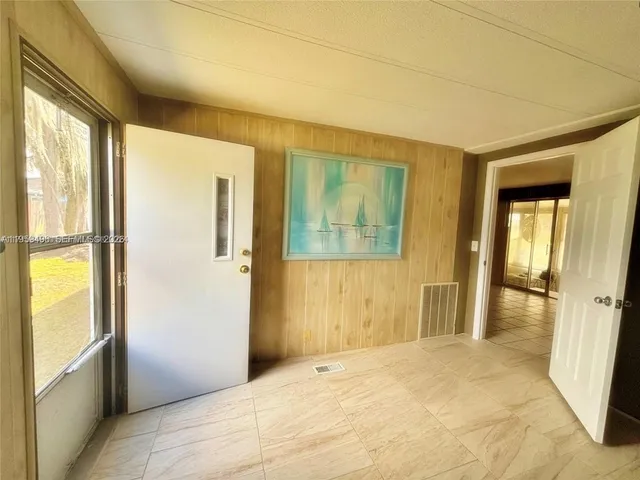 $255,000 | 3930 Country Place, Winter Haven, FL 33880