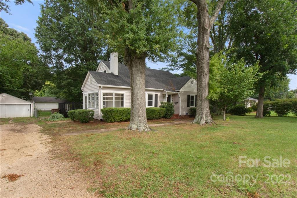 416 Ruth Avenue Kannapolis, NC 28083 - Photo 1 of 26 Gallery Image 1