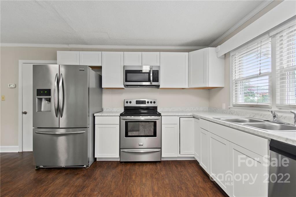416 Ruth Avenue Kannapolis, NC 28083 - Photo 11 of 26 Gallery Image 11