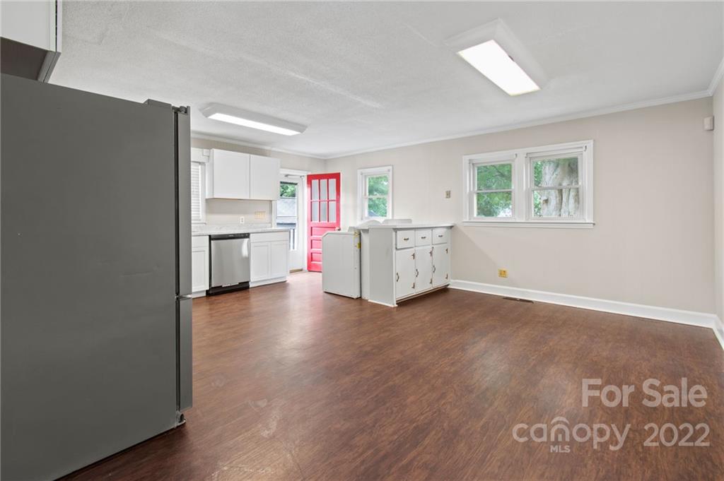 416 Ruth Avenue Kannapolis, NC 28083 - Photo 8 of 26 Gallery Image 8