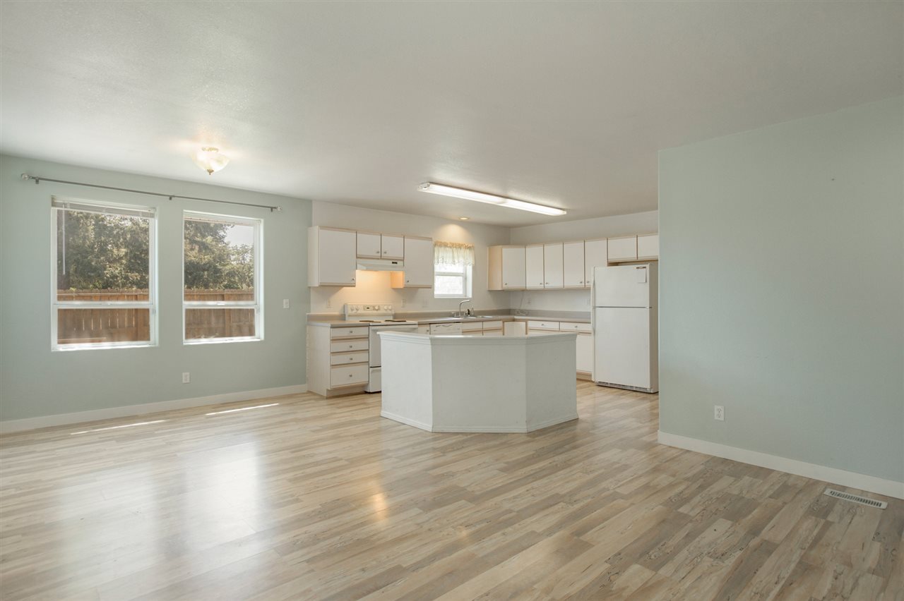 4 West 3rd Street Cheney, WA 99004 - Photo 5 of 20 Gallery Image 5