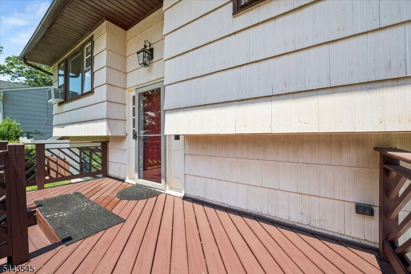 1 Arthur Road Hopatcong, NJ 07874 - Photo 5 of 38