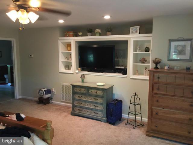 12861 Elk Run Road Midland, VA 22728 - Photo 15 of 30 Master Bedroom Built-in