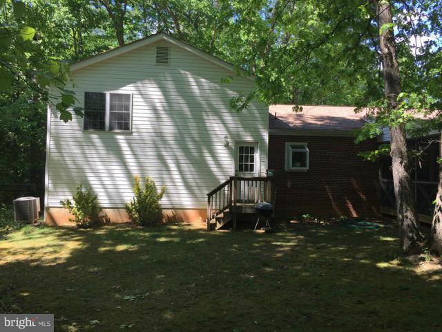 12861 Elk Run Road Midland, VA 22728 - Photo 23 of 30 Exterior (Rear)