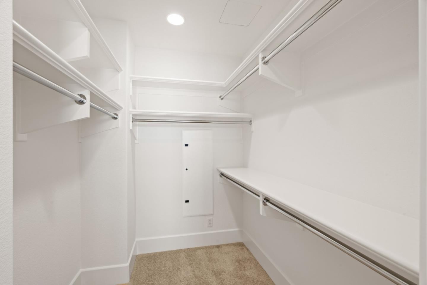 525 Fierro Loop Campbell, CA 95008 - Photo 33 of 48 a view of small space