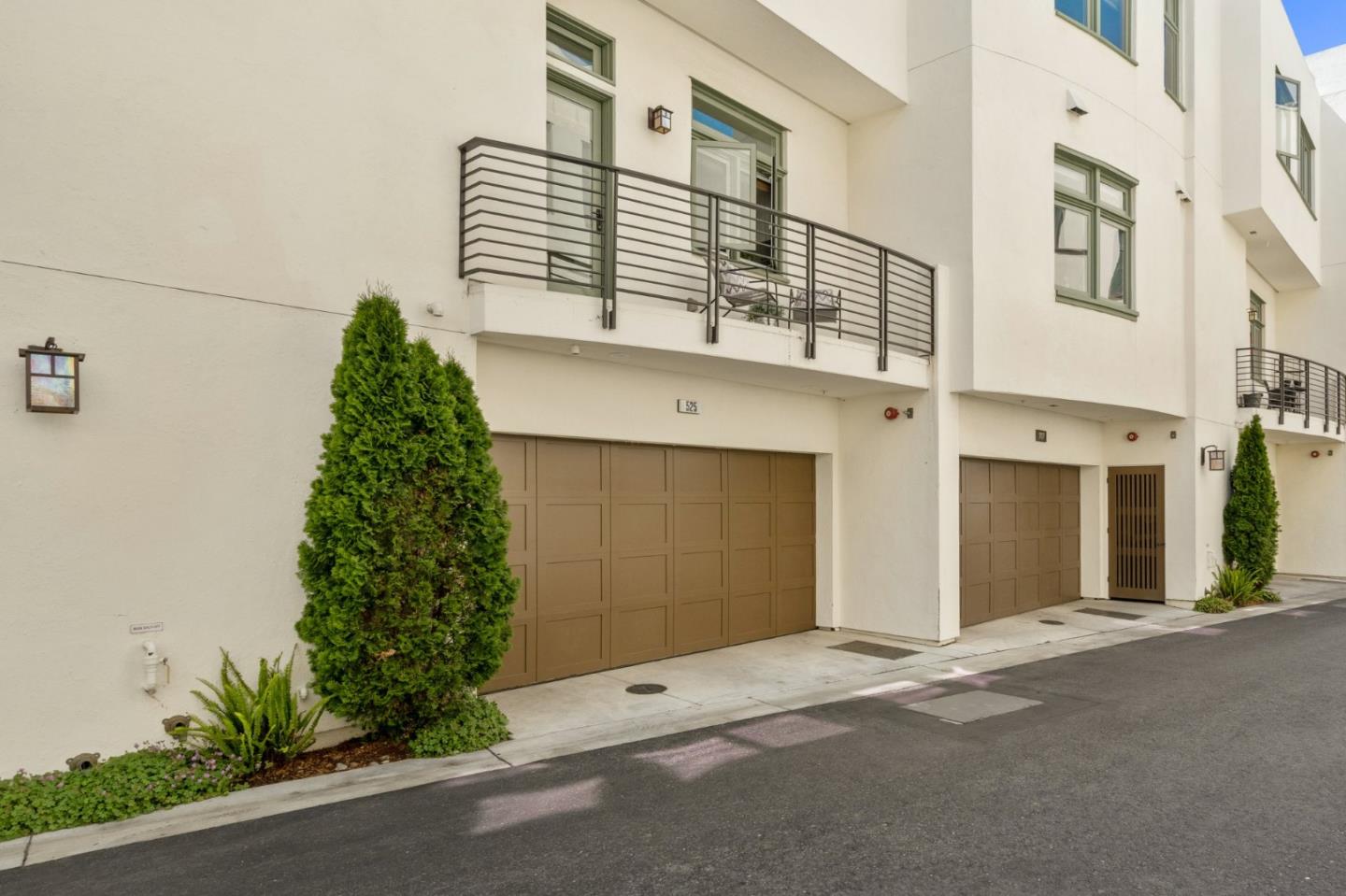 525 Fierro Loop Campbell, CA 95008 - Photo 40 of 48 a front view of a house with plants