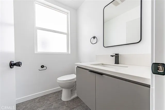 $3,762 | 6700 Balboa Boulevard, Unit 1, Van Nuys, CA 91406