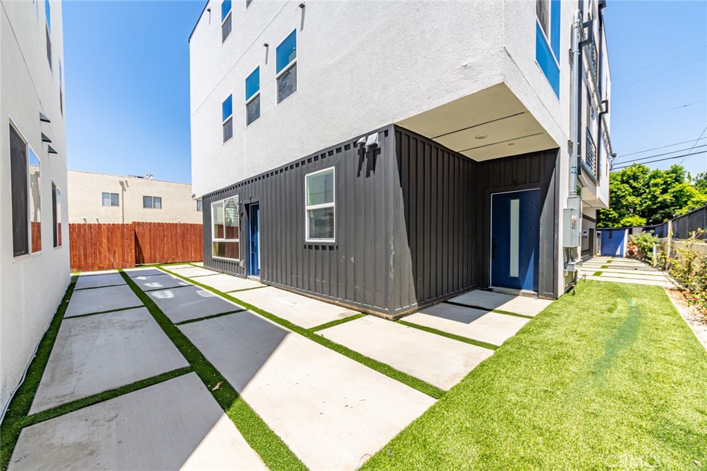 6700 Balboa Boulevard, Unit 1 Van Nuys, CA 91406 - Photo 41 of 54 a front view of a house with a yard