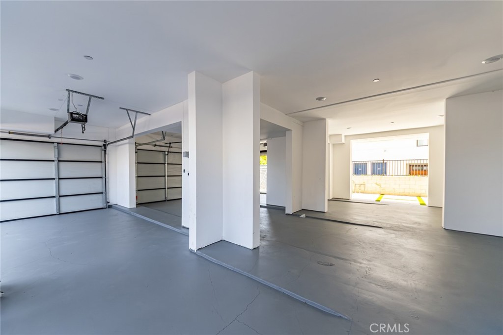 6700 Balboa Boulevard, Unit 1 Van Nuys, CA 91406 - Photo 44 of 54 an empty room with a empty space and windows