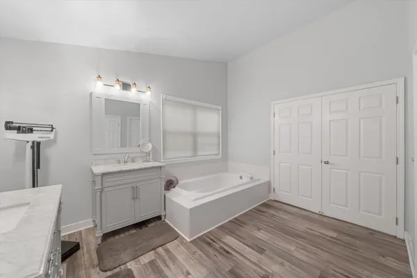 $585,000 | 1042 Equestrian Drive, South Lyon, MI 48178