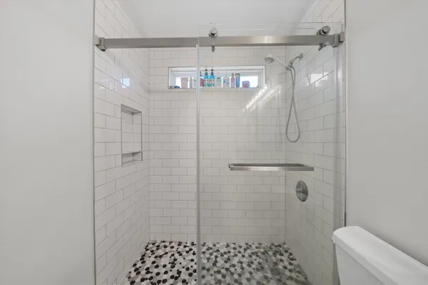 $585,000 | 1042 Equestrian Drive, South Lyon, MI 48178