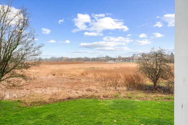 $585,000 | 1042 Equestrian Drive, South Lyon, MI 48178