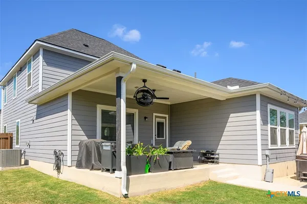 a front view of house with yard