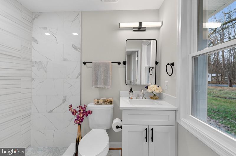 5635 West Shady Side Road Churchton, MD 20733 - Photo 23 of 31