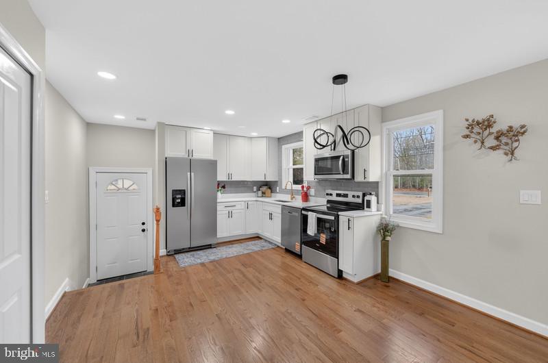 5635 West Shady Side Road Churchton, MD 20733 - Photo 5 of 31