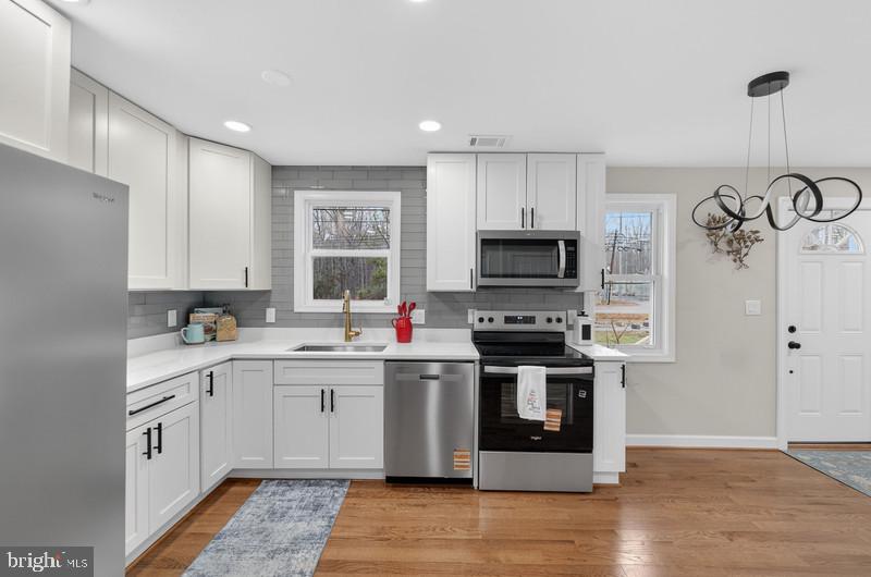 5635 West Shady Side Road Churchton, MD 20733 - Photo 7 of 31