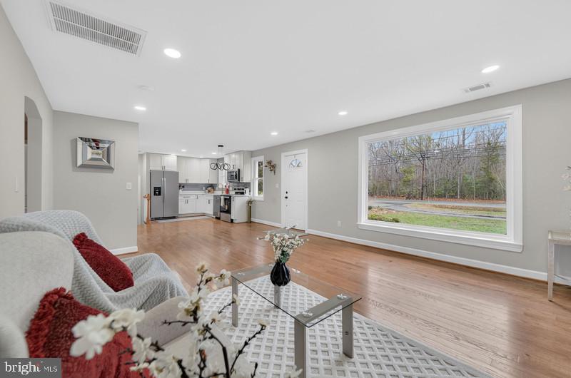 5635 West Shady Side Road Churchton, MD 20733 - Photo 9 of 31