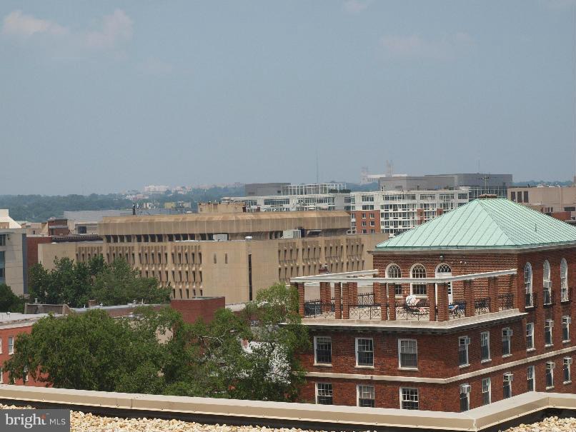 2030 F Street Northwest, Unit 901 Washington, DC 20006 - Photo 12 of 12 Roof deck view