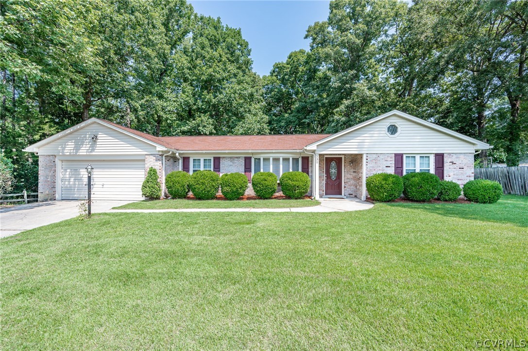 531 Huntington Road Colonial Heights, VA 23834 - Photo 1 of 25 Exterior front of the home