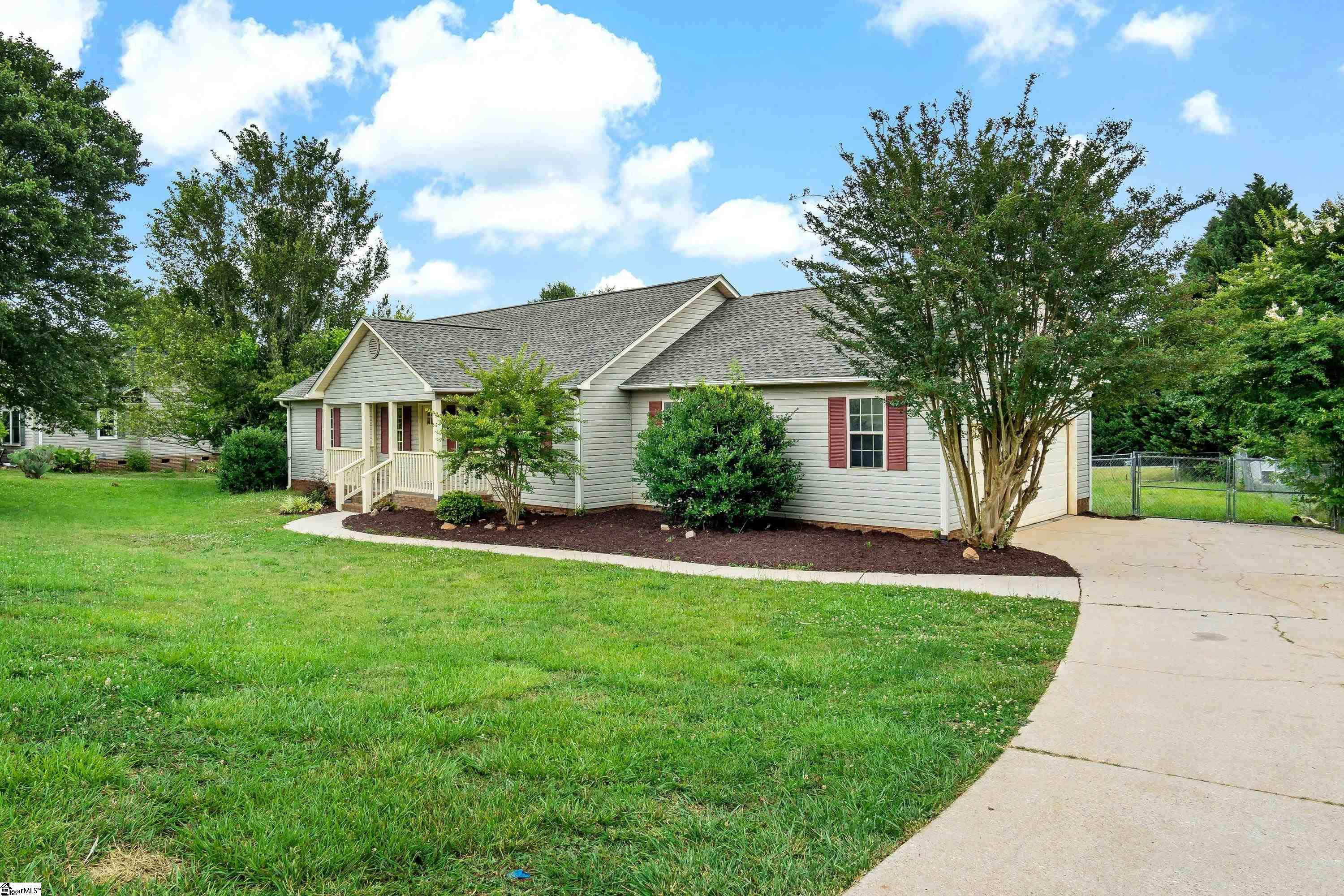 224 Orchard Grove Road Campobello, SC 29322 - Photo 2 of 9