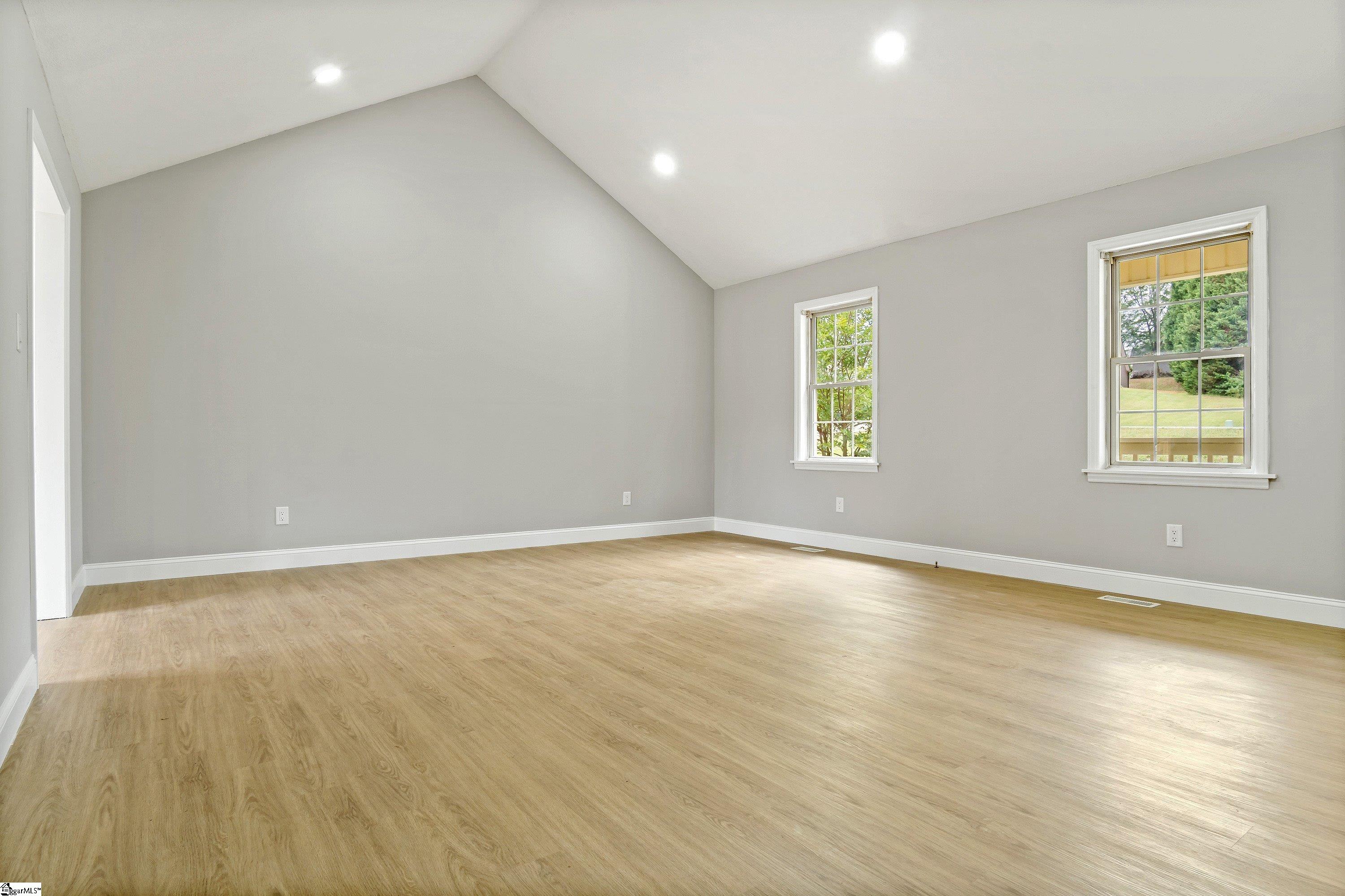 224 Orchard Grove Road Campobello, SC 29322 - Photo 4 of 9