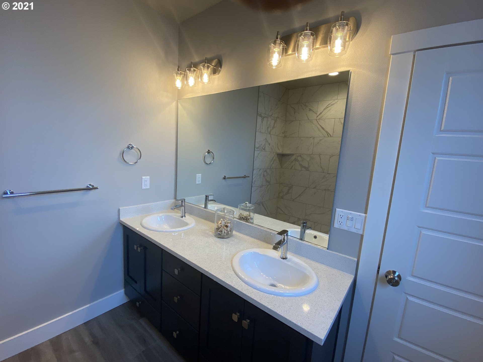 1027 South 57th Street Springfield, OR 97478 - Photo 14 of 31 Gallery Image 14
