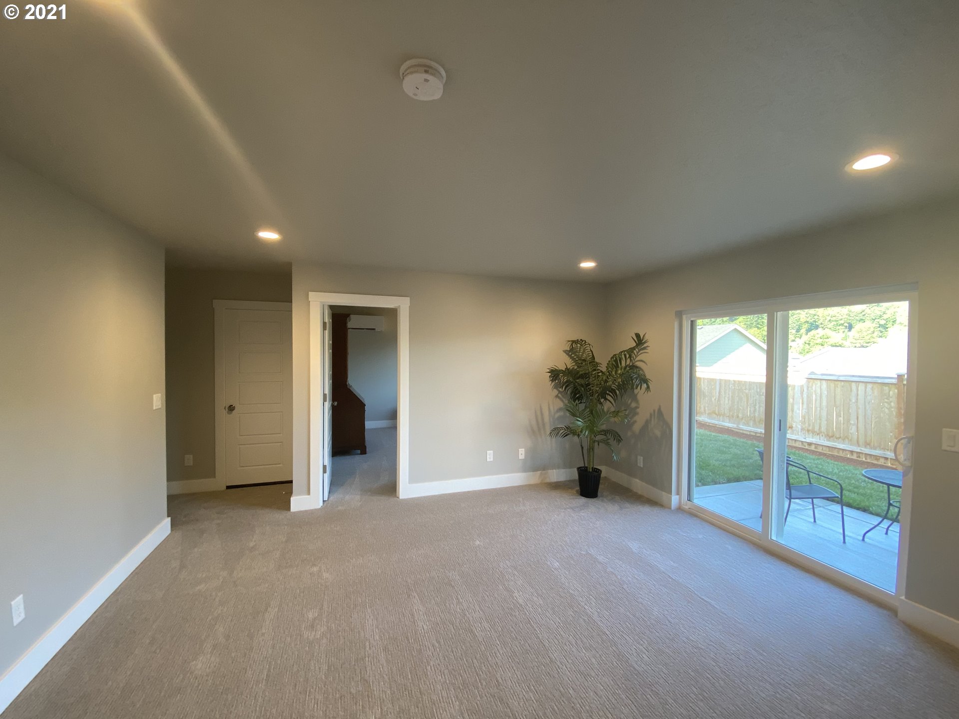1027 South 57th Street Springfield, OR 97478 - Photo 17 of 31 Gallery Image 17