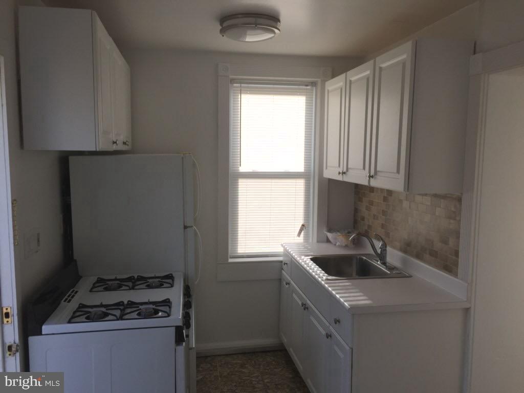 2 East Mill Road Maple Shade, NJ 08052 - Photo 6 of 19 Apt B