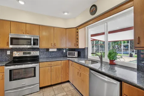 $1,290,000 | 1004 Orange Isle, Fort Lauderdale, FL 33315