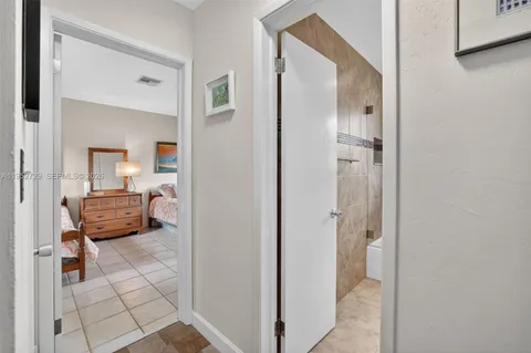 $1,290,000 | 1004 Orange Isle, Fort Lauderdale, FL 33315