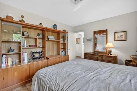 $1,290,000 | 1004 Orange Isle, Fort Lauderdale, FL 33315