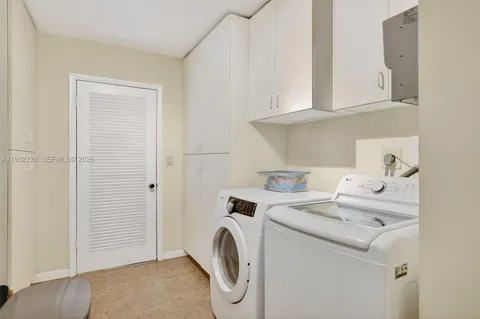 $1,290,000 | 1004 Orange Isle, Fort Lauderdale, FL 33315