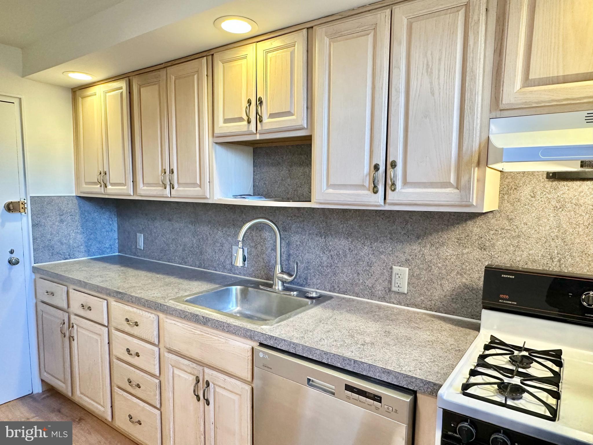40 Old Lancaster Road, Unit 205 Merion Station, PA 19066 - Photo 12 of 39 Kitchen - includes newer dishwasher