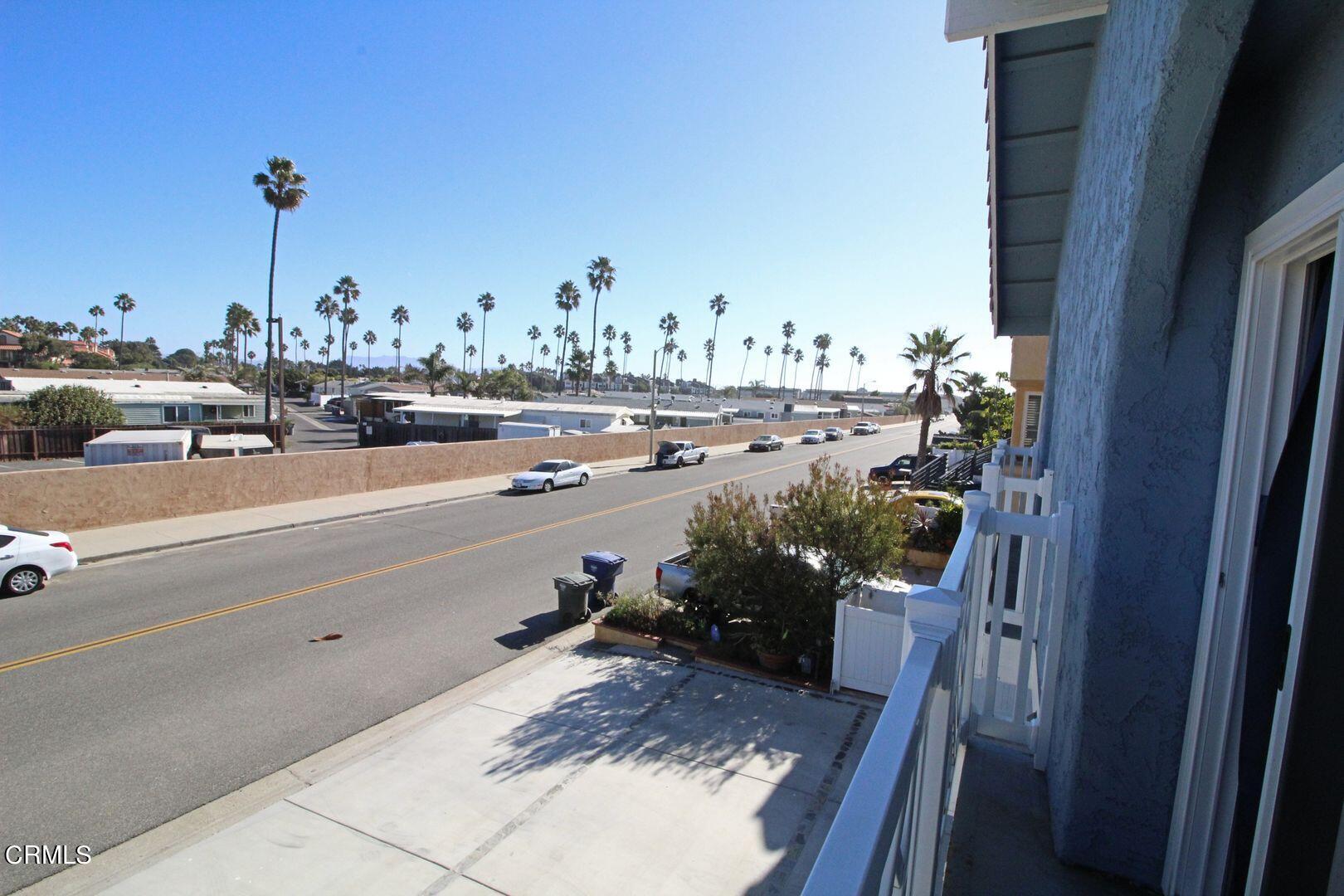 4185 Sunset Lane Oxnard, CA 93035 - Photo 19 of 32 a view of a terrace