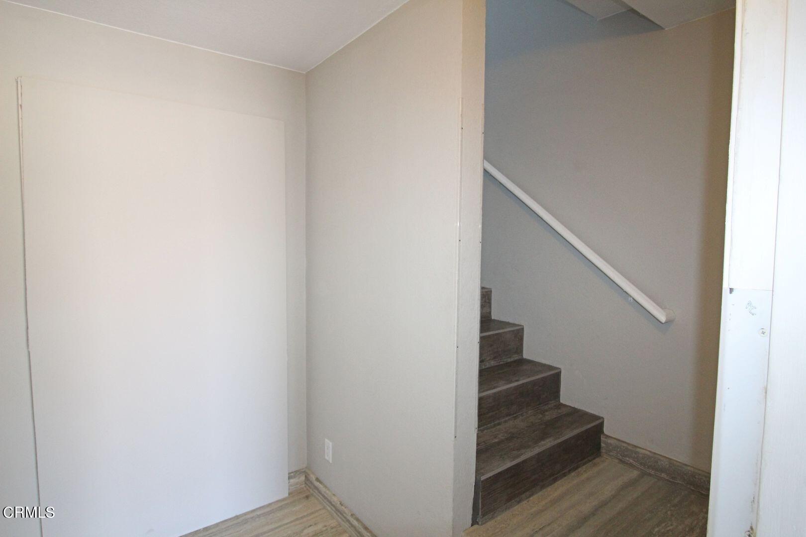 4185 Sunset Lane Oxnard, CA 93035 - Photo 31 of 32 a view of entryway