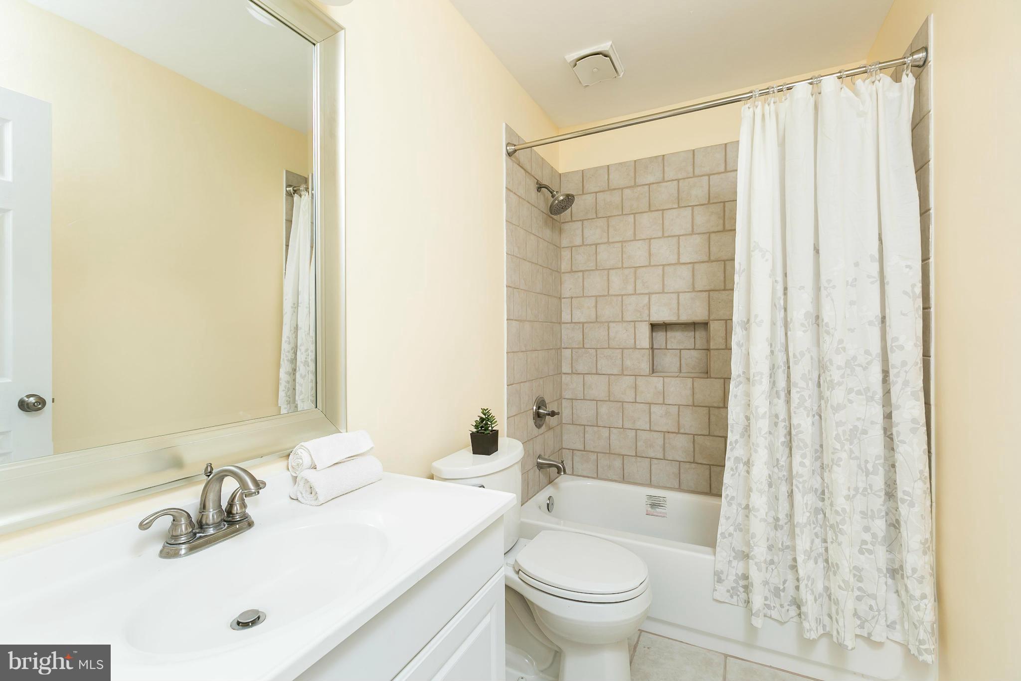 1047 Hook Road Westminster, MD 21157 - Photo 27 of 30 Bath in In-Law Suite