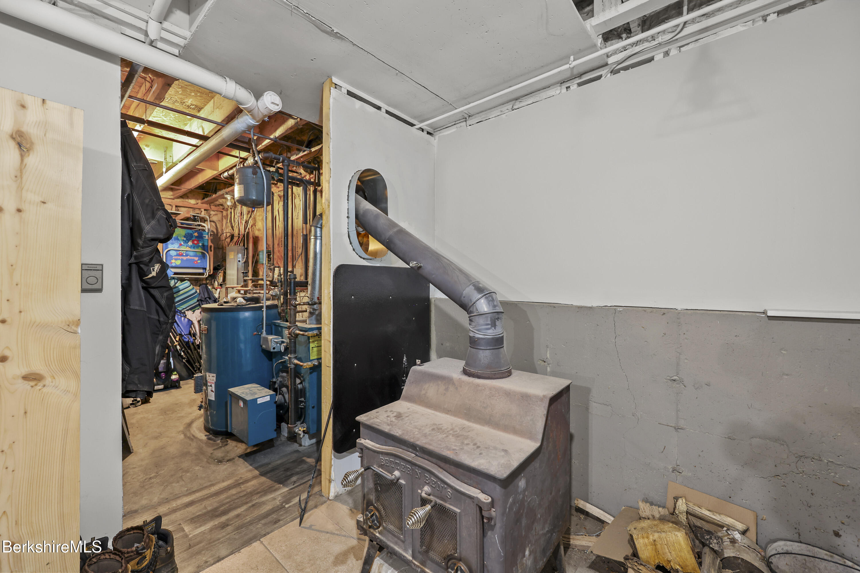 32 Scott Road Savoy, MA 01256 - Photo 50 of 52 145 Lower Level