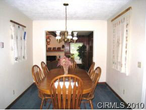 2035 West Weaver Road Marion, IN 46952 - Photo 8 of 11 Gallery Image 8