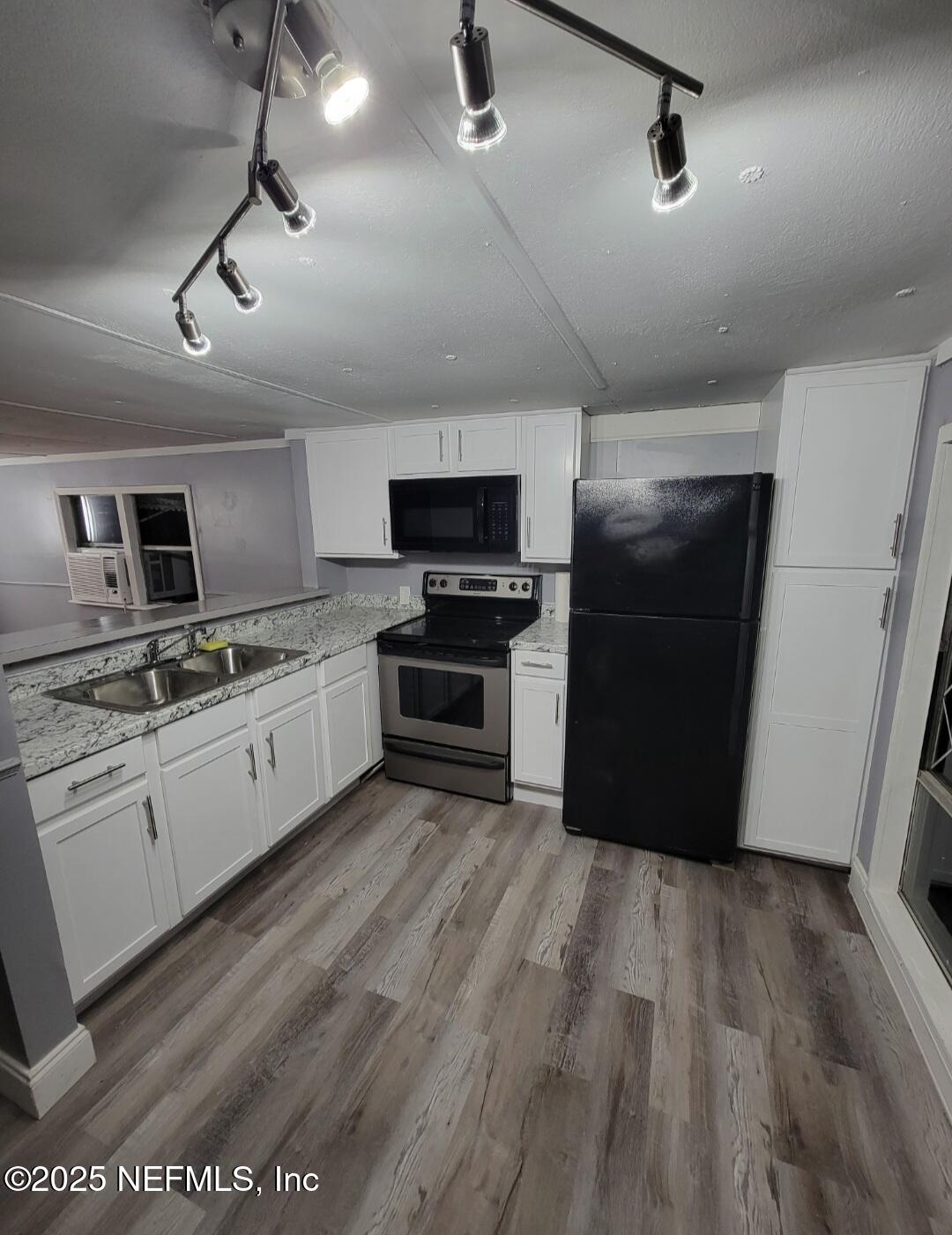 4072 Mustang Road Middleburg, FL 32068 - Photo 2 of 20 4072 mustang road