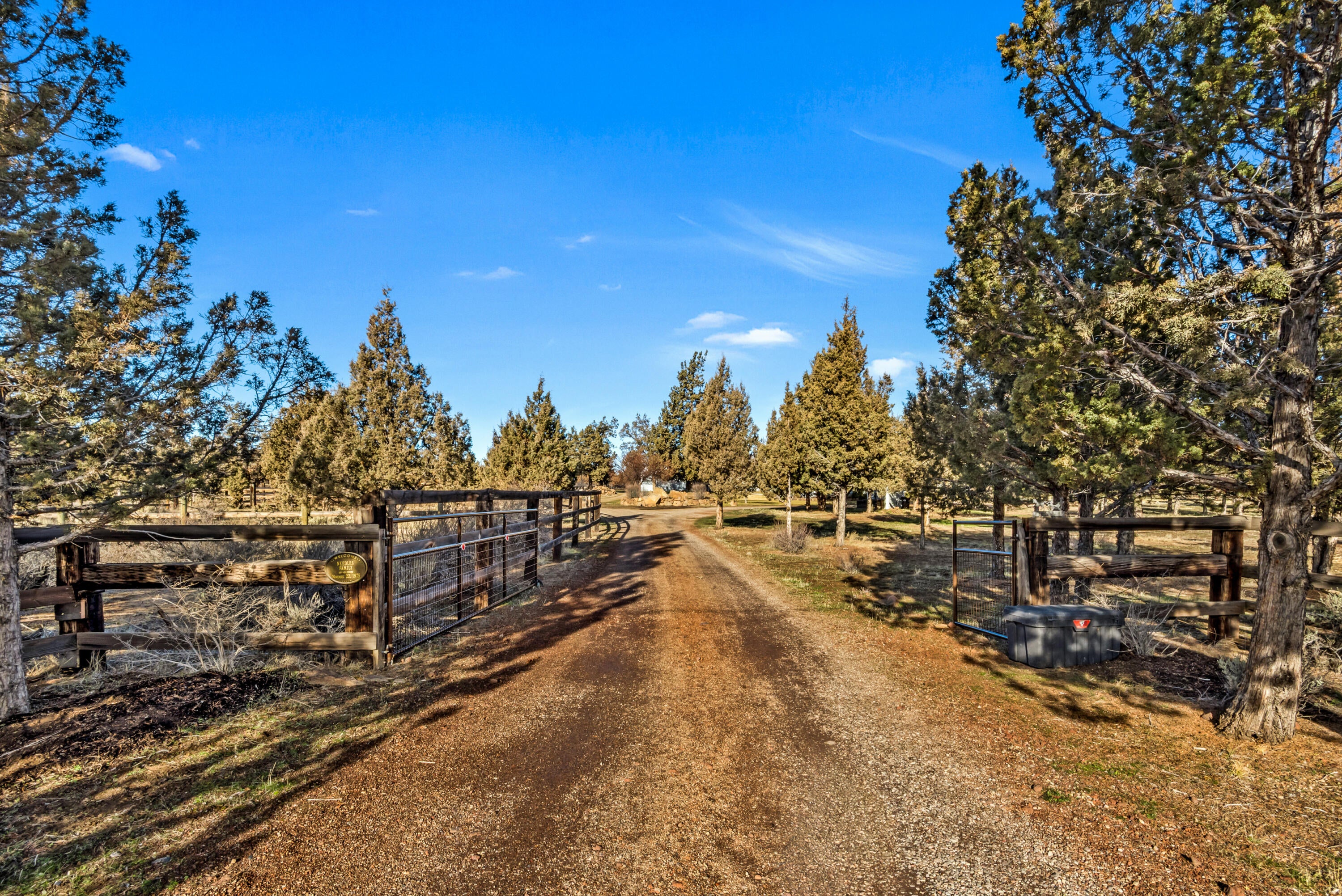 69975 Holmes Road Sisters, OR 97759 - Photo 32 of 32 33