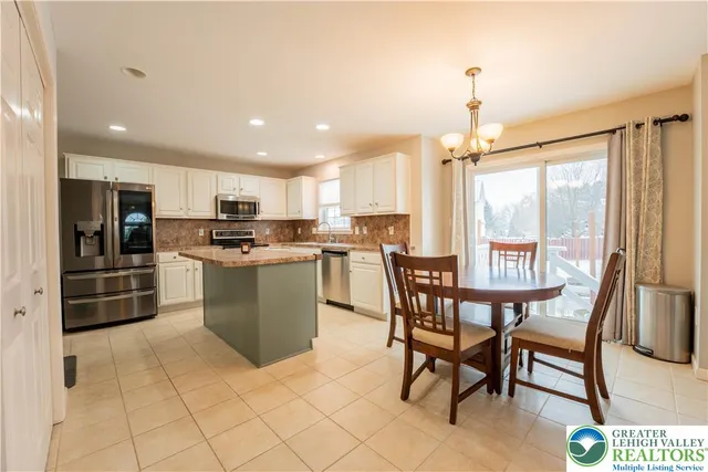 $575,000 | 2830 Lambert Court, Easton, PA 18040