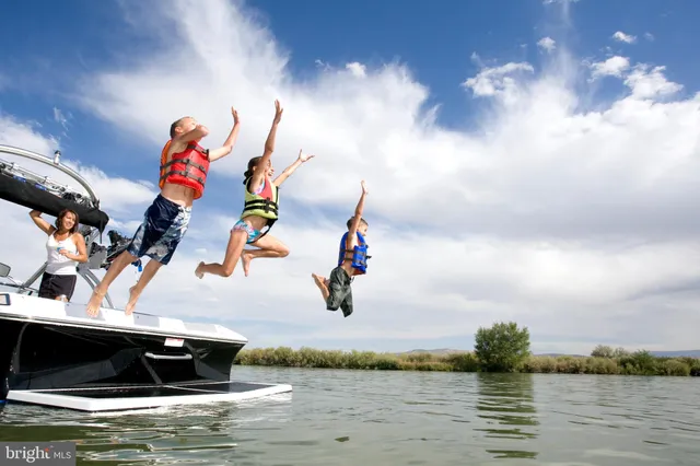 $415,000 | 79 Marsh Hill Road, Unit 5, McHenry, MD 21541